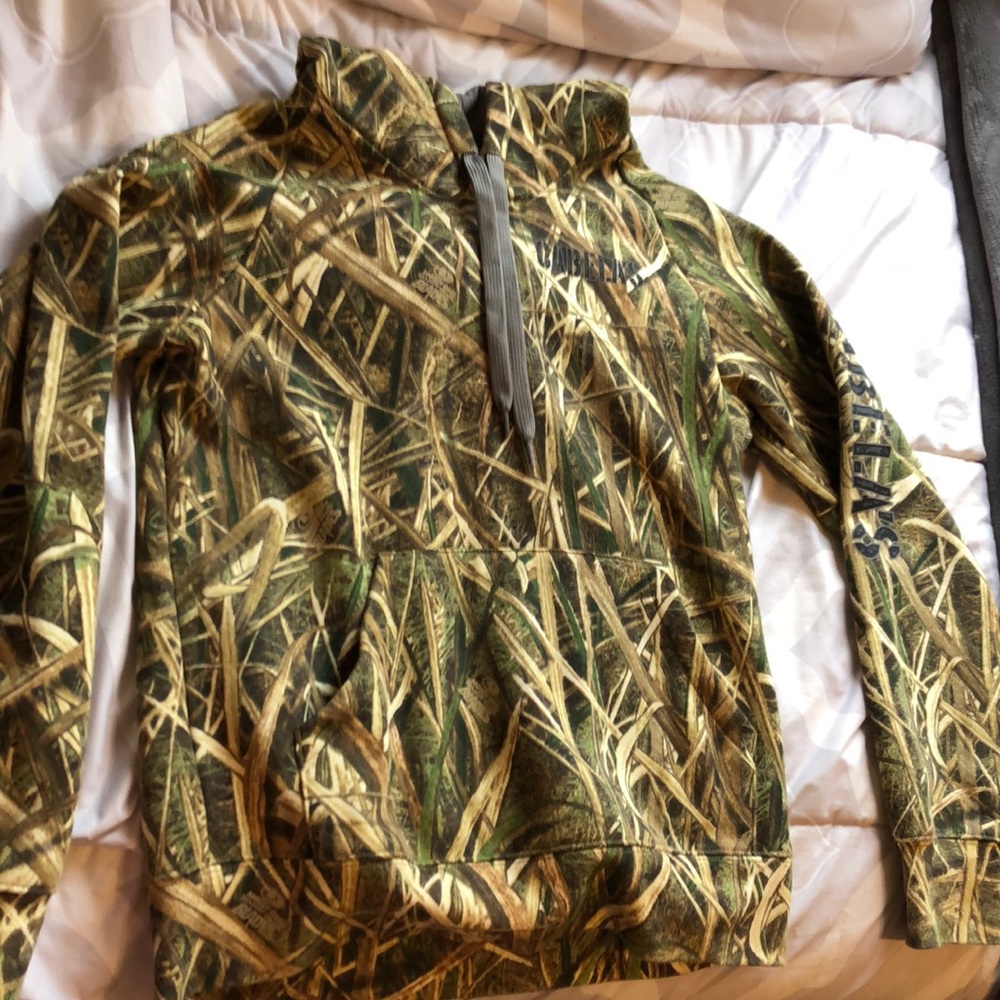 Camo sweatshirt